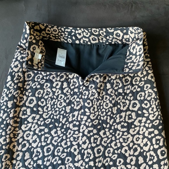 Loft Skirt - Picture 3 of 7